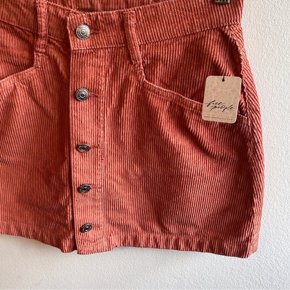 💕 HOSTPICK 💗 Free People NWT Corduroy Mini Skirt - Picture 3 of 9